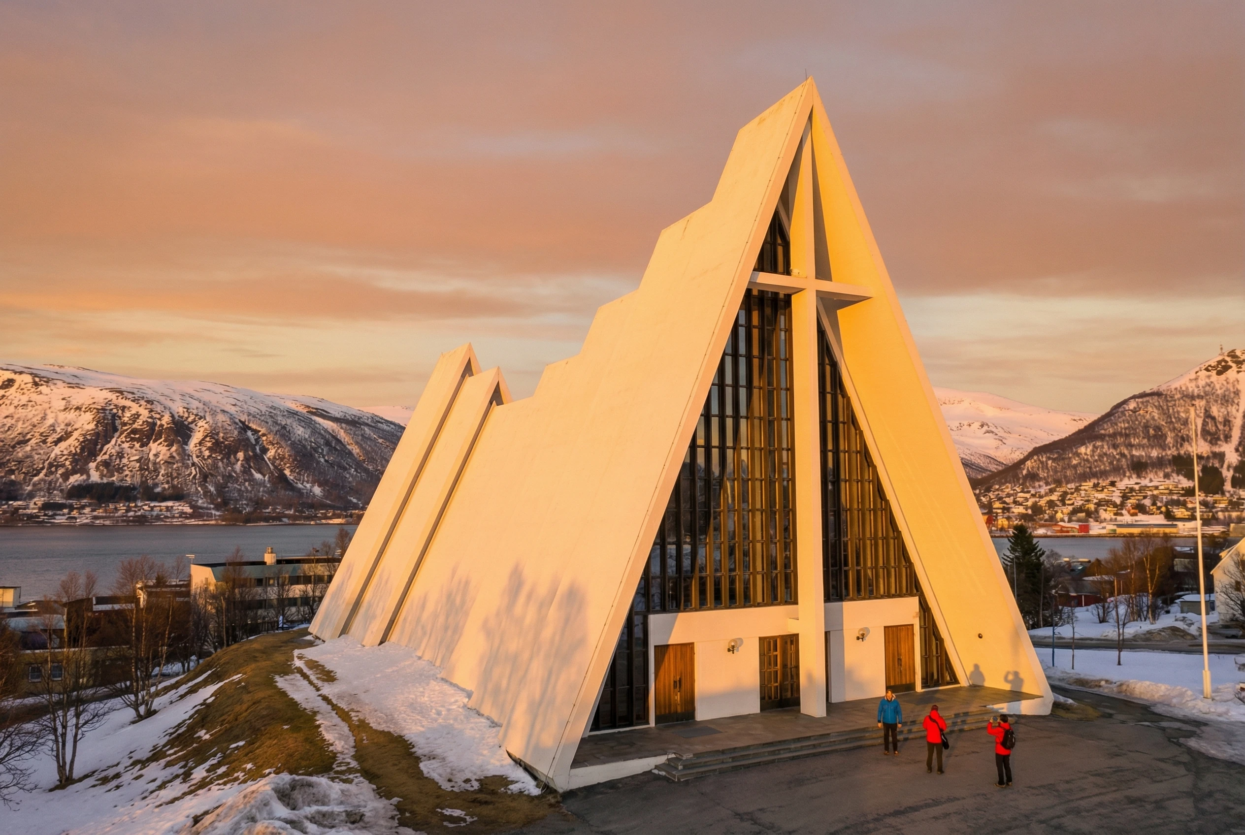 Best time to visit Arctic Cathedral Tromsø in summer - midnight sun concerts and extended daylight